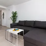 Homeforguest Modern And Recently Renovated In Arona * ארונה