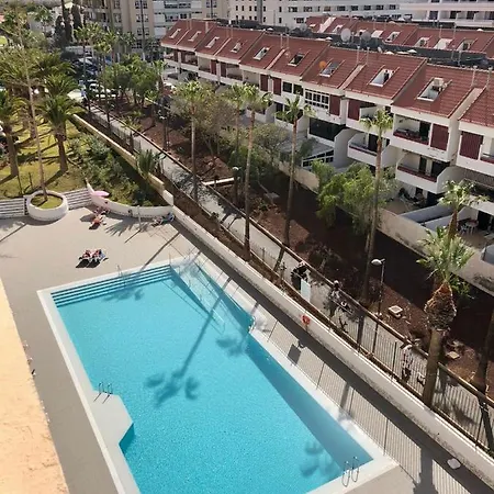 Homeforguest Modern And Recently Renovated In Arona Apartament *