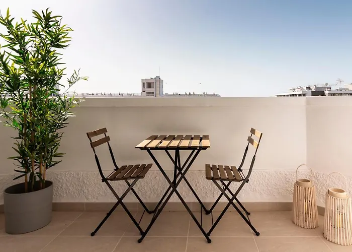Homeforguest Modern And Recently Renovated In Arona Arona