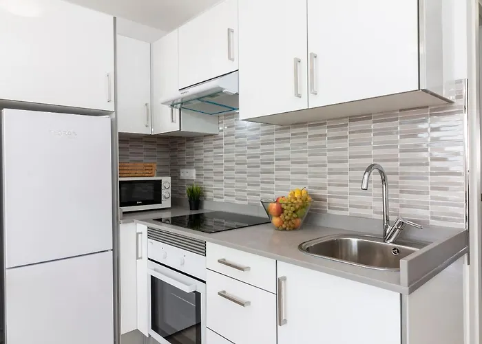 Homeforguest Modern And Recently Renovated In Arona Arona