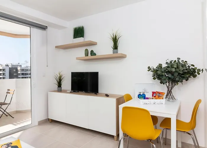 Homeforguest Modern And Recently Renovated In Arona