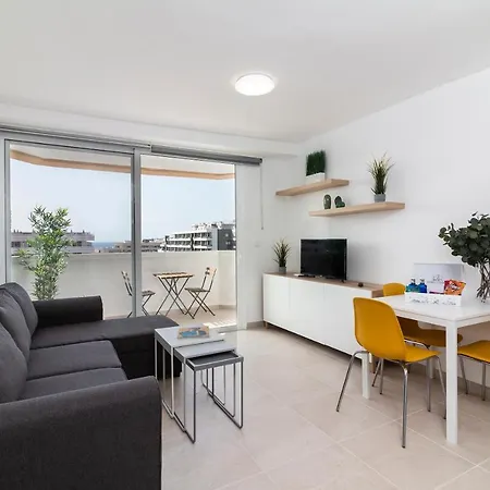 Appartamento Homeforguest Modern And Recently Renovated In Arona